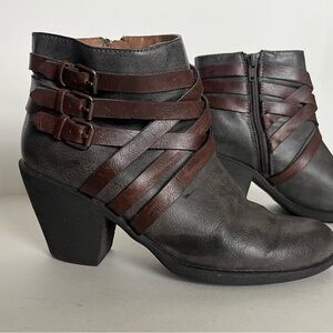 EuroSoft By Sofft Phoebe Ankle Booties Gray Brown Heeled Side Zip Size 8.5M